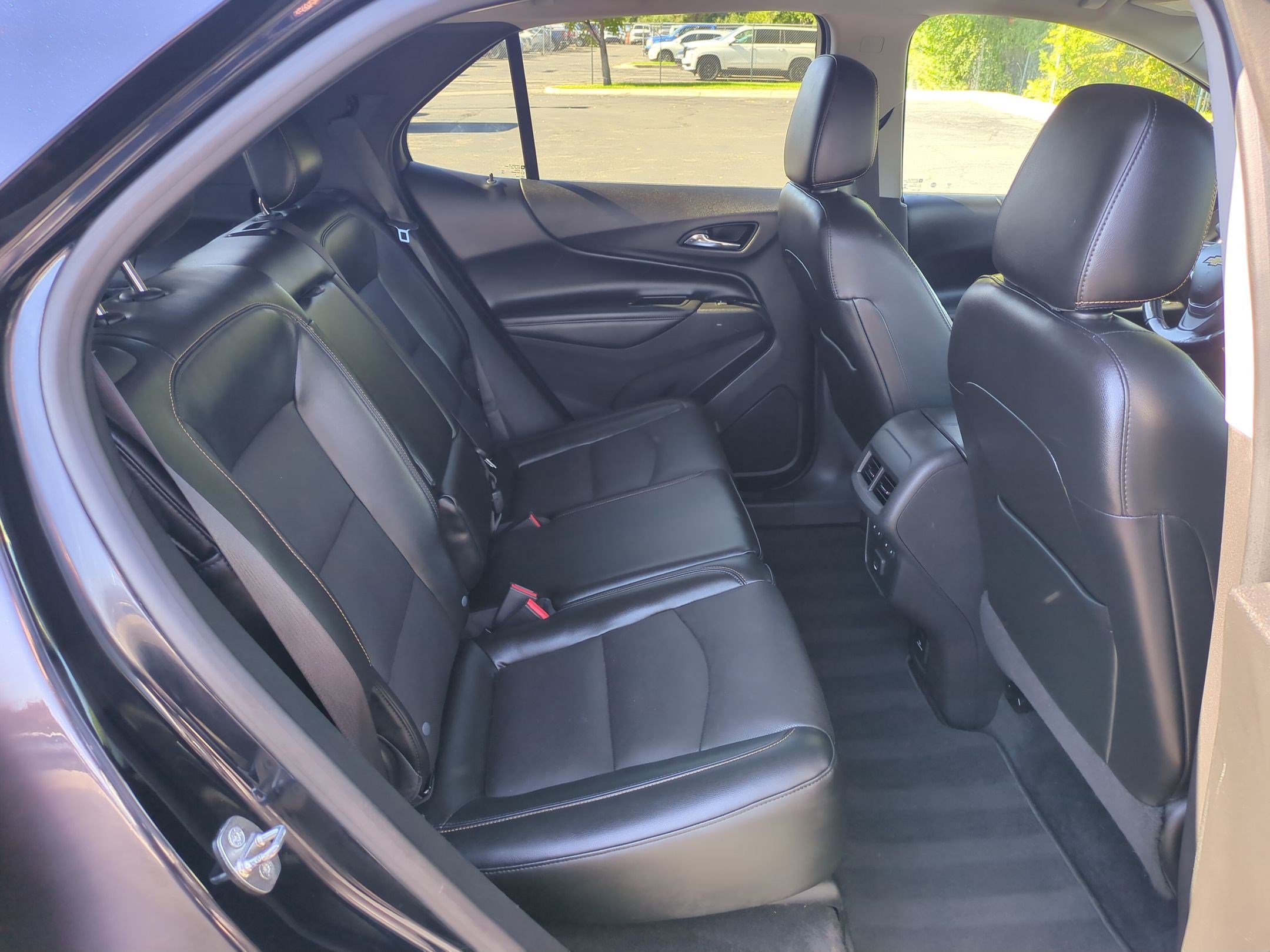 Used 2020 Chevrolet Equinox Premier AWD/4WD image 27