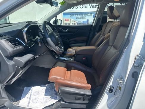 Used 2023 Subaru Ascent Touring AWD/4WD image 9