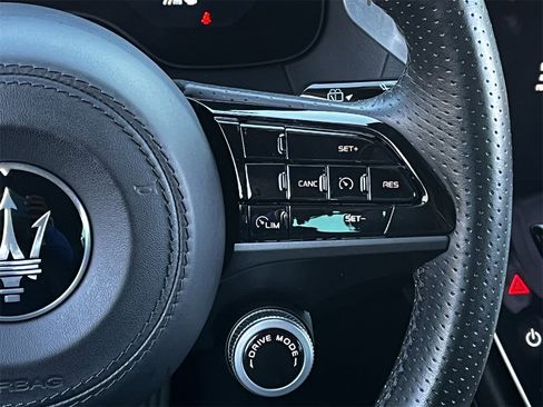 Used 2024 Maserati Grecale GT image 14