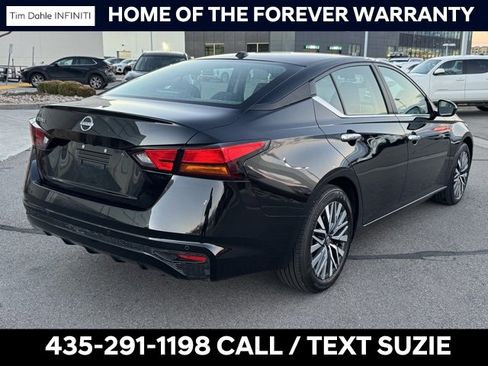 Used 2025 Nissan Altima 2.5 SV image 9