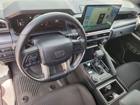 Used 2026 Toyota 4Runner SR5 RWD image 10