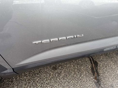 Used 2026 GMC Terrain Elevation w/ Elevation Premium Package image 19