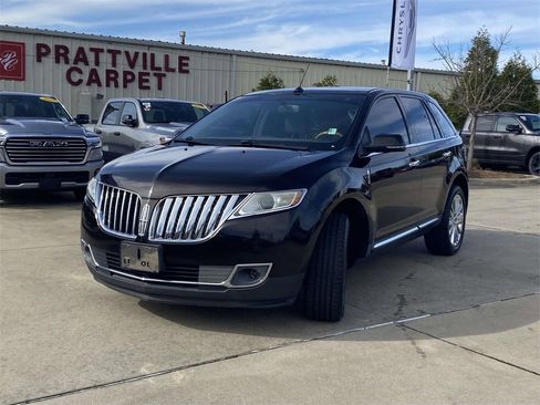 Used 2014 Lincoln MKX FWD w/ Equipment Group 102A image 3