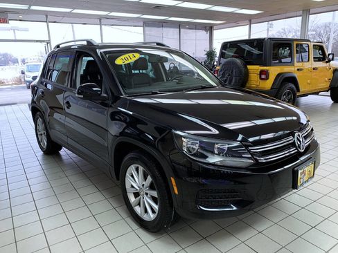 Used 2014 Volkswagen Tiguan SE image 3