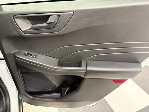 Used 2024 Ford Escape Active image 28