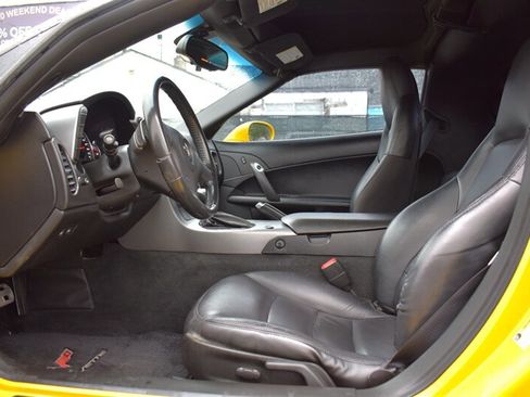 Used 2006 Chevrolet Corvette Coupe RWD image 10