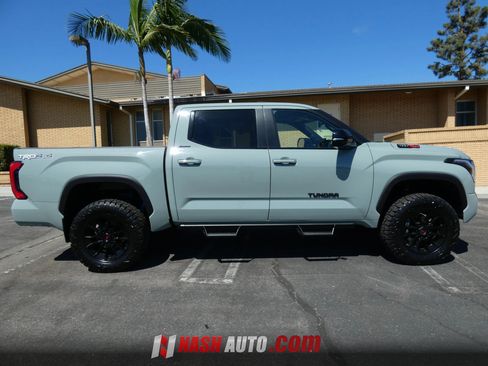 Used 2025 Toyota Tundra Limited w/ TRD Off-Road Package AWD/4WD image 7