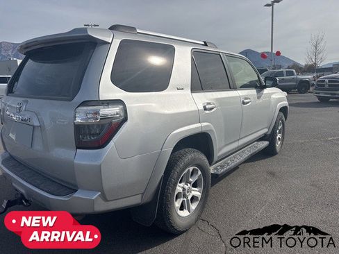 Used 2021 Toyota 4Runner SR5 image 19