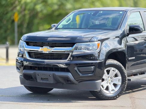 Used 2019 Chevrolet Colorado LT AWD/4WD image 2