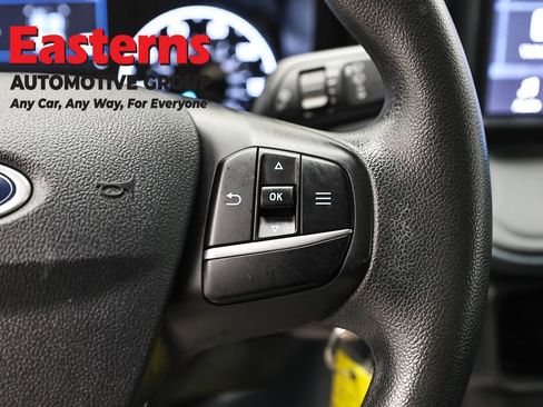 Used 2022 Ford Maverick XL w/ Equipment Group 100A Standard AWD/4WD image 16