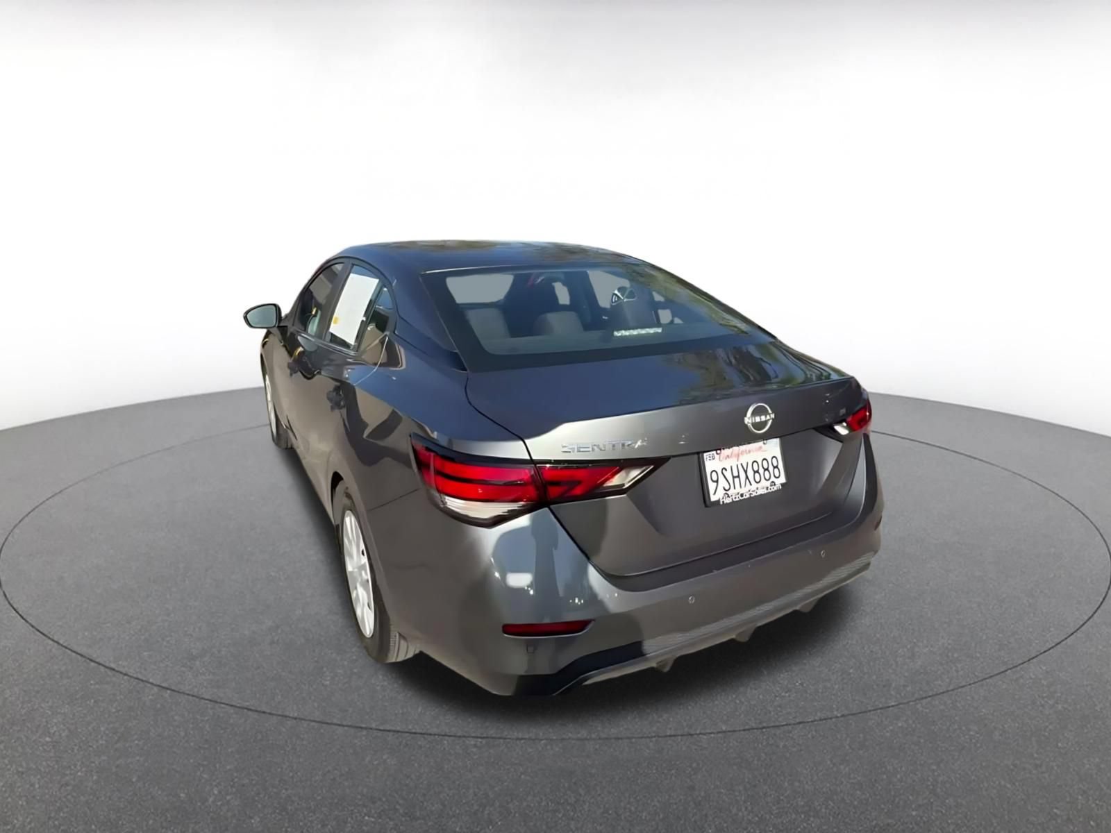 Used 2025 Nissan Sentra S FWD image 10