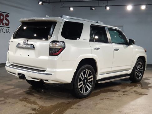 Used 2022 Toyota 4Runner Limited image 7