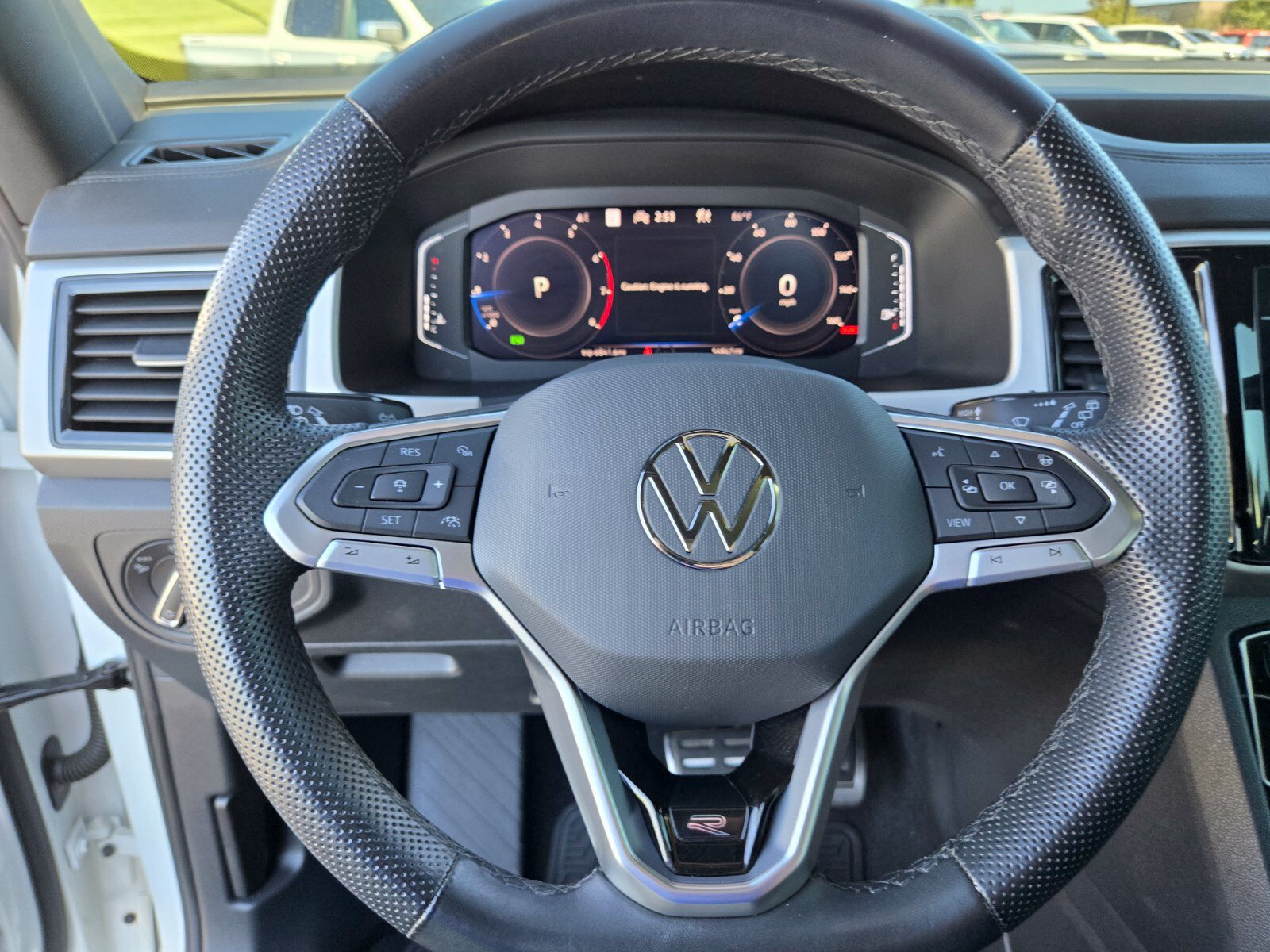 Used 2023 Volkswagen Atlas Cross Sport SEL R-Line AWD/4WD image 27