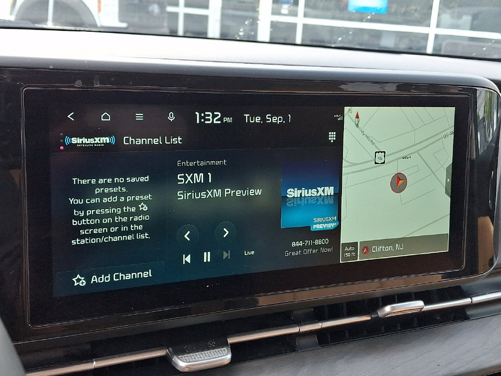 Certified 2024 Kia Carnival EX FWD image 21