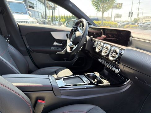 Certified 2025 Mercedes-Benz CLA 250 4MATIC image 35