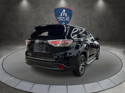 Used 2016 Toyota Highlander XLE FWD image 5