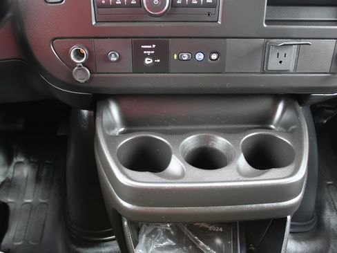 Used 2024 Chevrolet Express 2500 w/ Driver Convenience Package RWD image 34