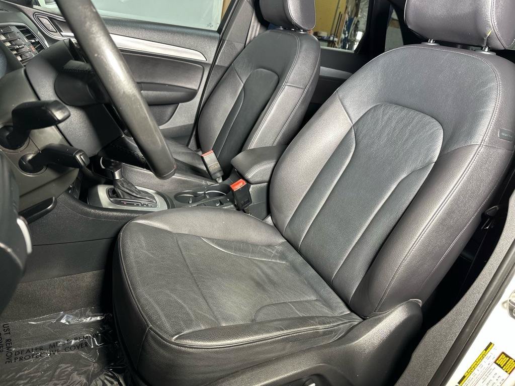 Used 2016 Audi Q3 2.0T Premium Plus w/ Technology Package AWD/4WD image 27