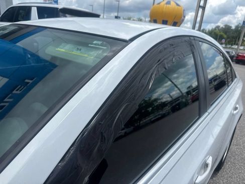 Used 2015 Chevrolet Cruze LT FWD image 10