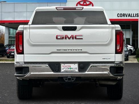 Used 2024 GMC Sierra 1500 SLT image 5