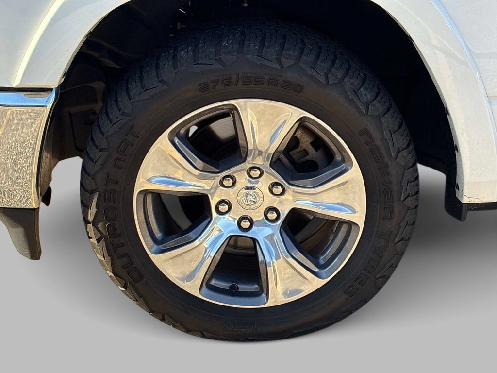 Used 2020 RAM 1500 Laramie AWD/4WD image 16