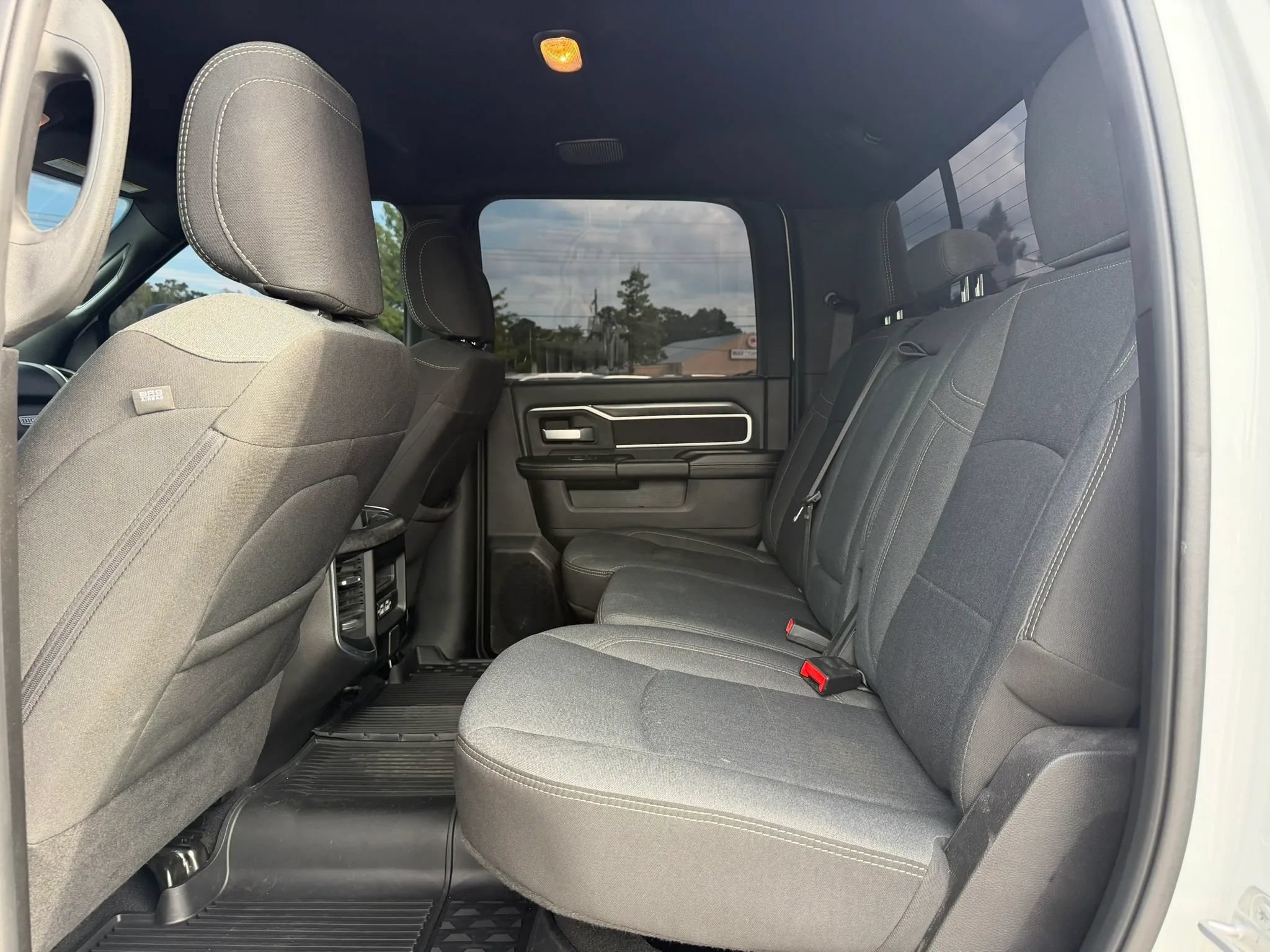 Used 2024 RAM 2500 Big Horn w/ Level 2 Equipment Group AWD/4WD image 17