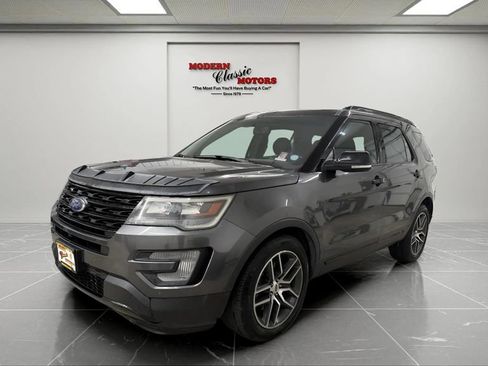 Used 2016 Ford Explorer Sport w/ Equipment Group 401A AWD/4WD image 3