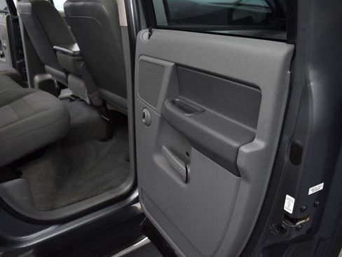 Used 2006 Dodge Ram 1500 Truck SLT image 17