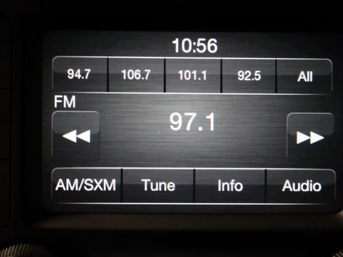 Used 2022 RAM 1500 Classic SLT image 41