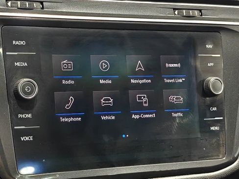 Used 2019 Volkswagen Tiguan SEL FWD image 35