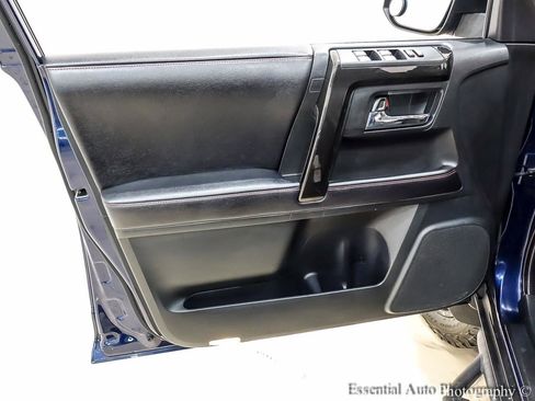 Used 2016 Toyota 4Runner Trail image 23