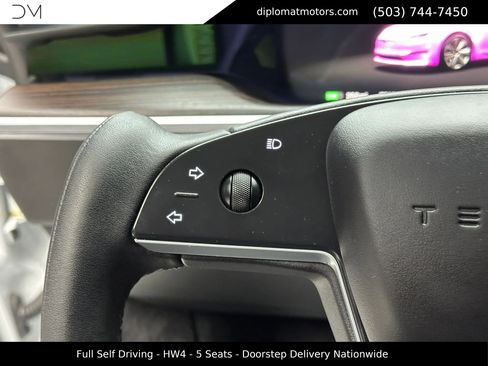 Used 2024 Tesla Model S image 29