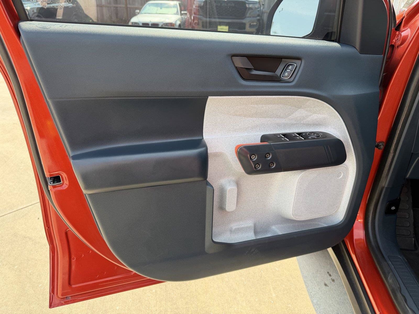 Used 2022 Ford Maverick XLT FWD image 12