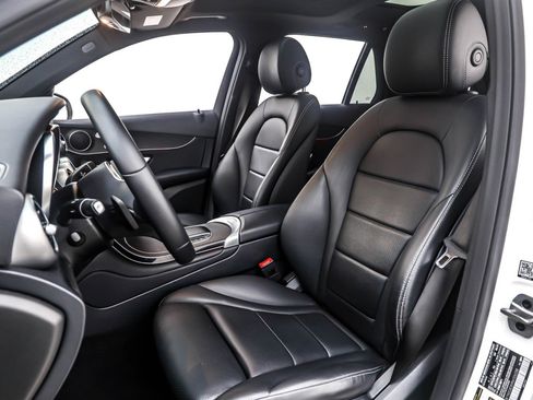 Certified 2022 Mercedes-Benz GLC 300 GLC 300 image 17