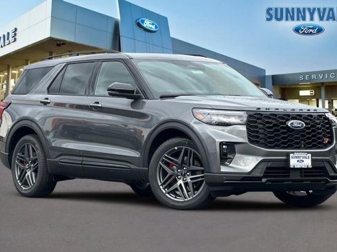 New 2026 Ford Explorer ST w/ Sun And Sound Package image 8