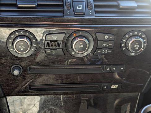 Used 2006 BMW 650i 650i 2dr Convertible image 31