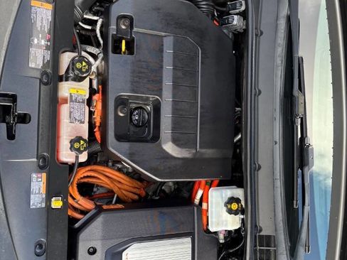 Used 2012 Chevrolet Volt Premium w/ Premium Trim Package image 24