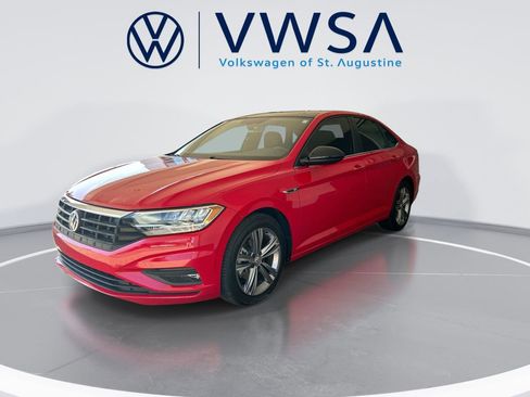 Certified 2021 Volkswagen Jetta R-Line FWD image 3