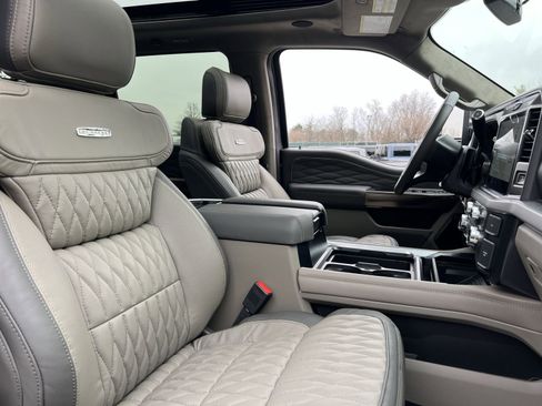 New 2026 Ford F250 Platinum w/ Platinum Plus Package image 27