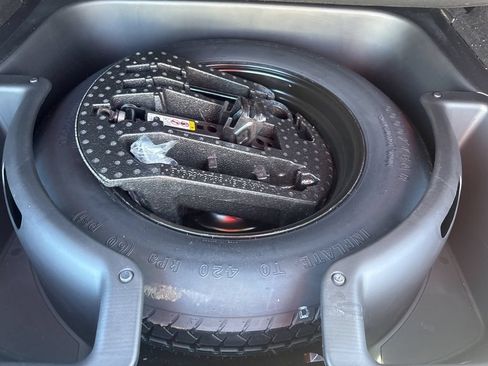 Used 2019 Jeep Grand Cherokee Altitude AWD/4WD image 44