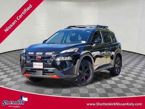 Certified 2025 Nissan Rogue SV AWD/4WD image 1