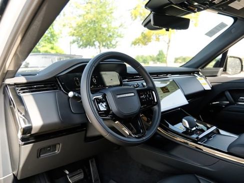 New 2026 Land Rover Range Rover Sport Dynamic SE AWD/4WD image 3