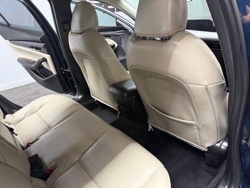 Used 2023 MAZDA MAZDA3 s FWD image 48
