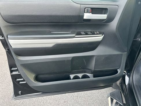 Used 2018 Toyota Tundra SR5 image 14