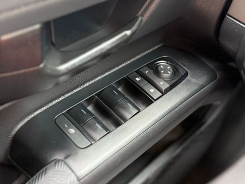 Used 2024 Toyota Tacoma SR5 image 21