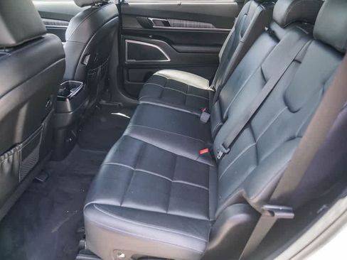 Certified 2024 Kia Telluride EX FWD image 17