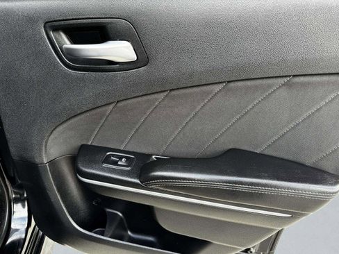 Used 2019 Dodge Charger Scat Pack w/ Navigation & Travel Group image 54