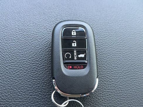 Used 2025 Honda CR-V EX-L image 30