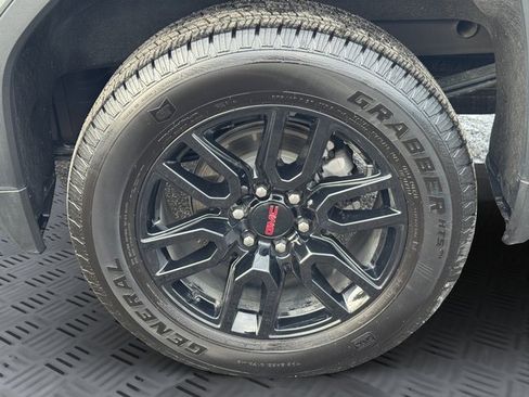 Used 2025 GMC Sierra 1500 Elevation w/ Elevation Premium Package image 30