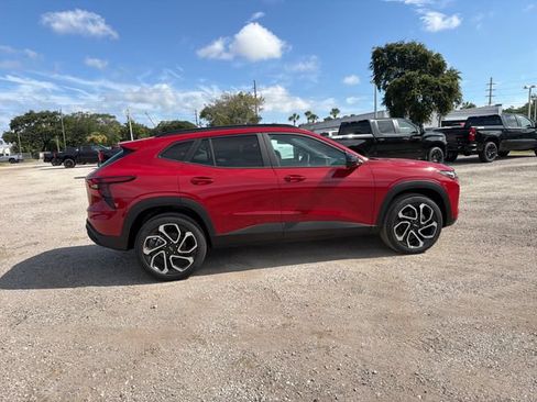 New 2026 Chevrolet Trax RS FWD image 11